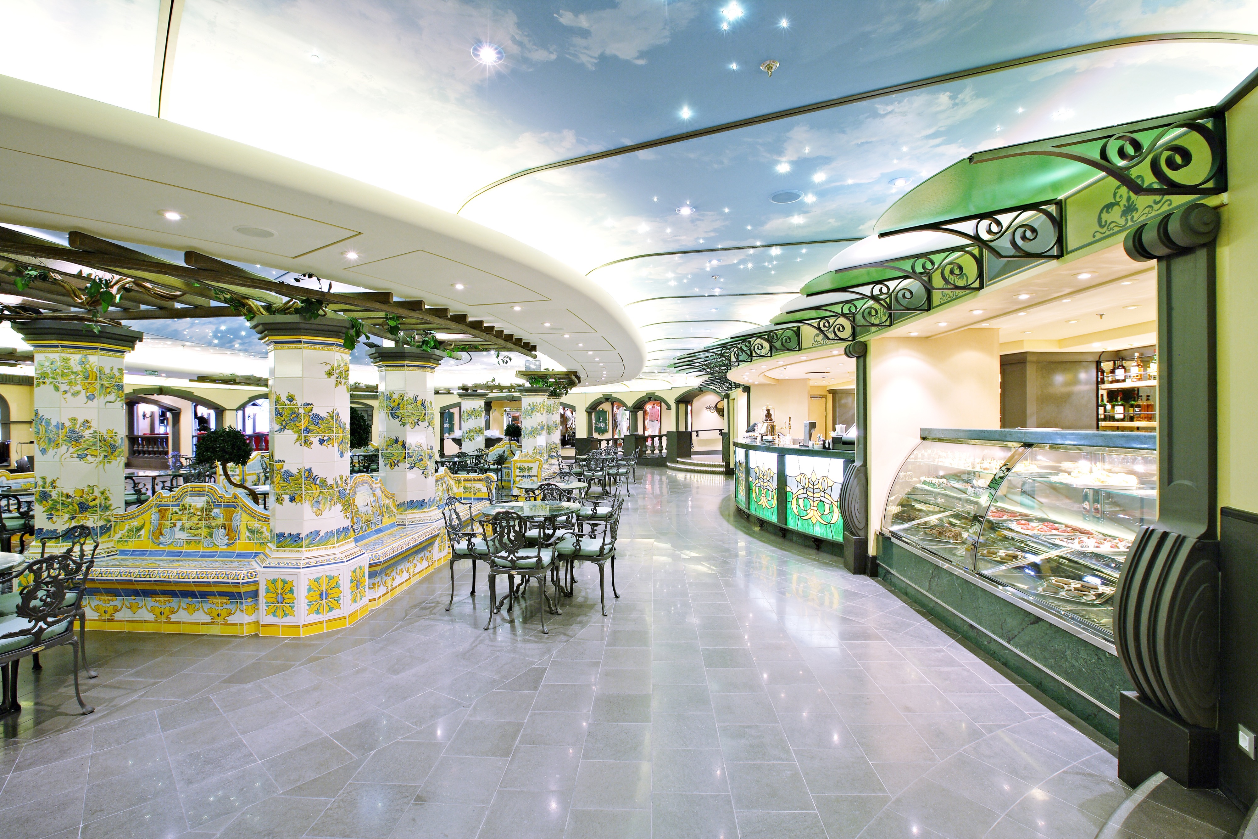 MSC Splendida - La Piazzetta Bar